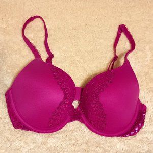 EUC ~ Victoria Secret's Body By Victoria Perfect Shape Underwire Bra (Size 32C)